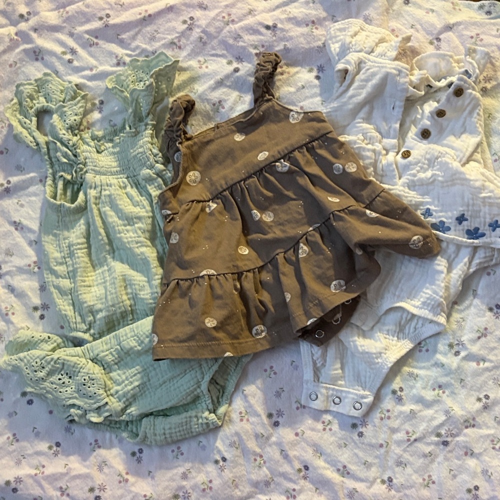 baby girl clothing